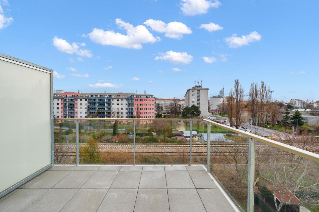 Ding Design Apartments In Brigittenau Viena Exterior foto